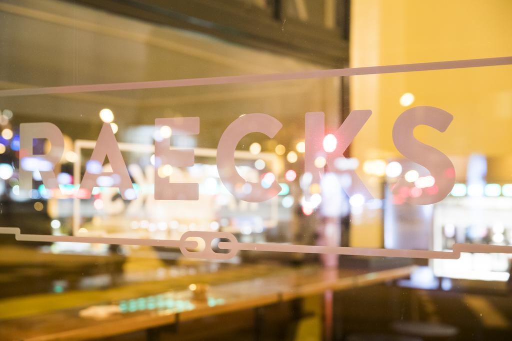 Hotel Raecks Haarlem Bagian luar foto