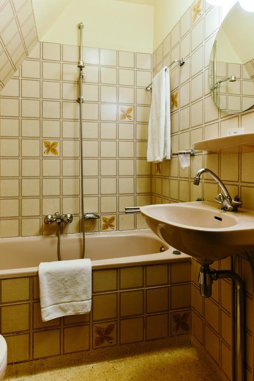 Hotel Raecks Haarlem Bagian luar foto