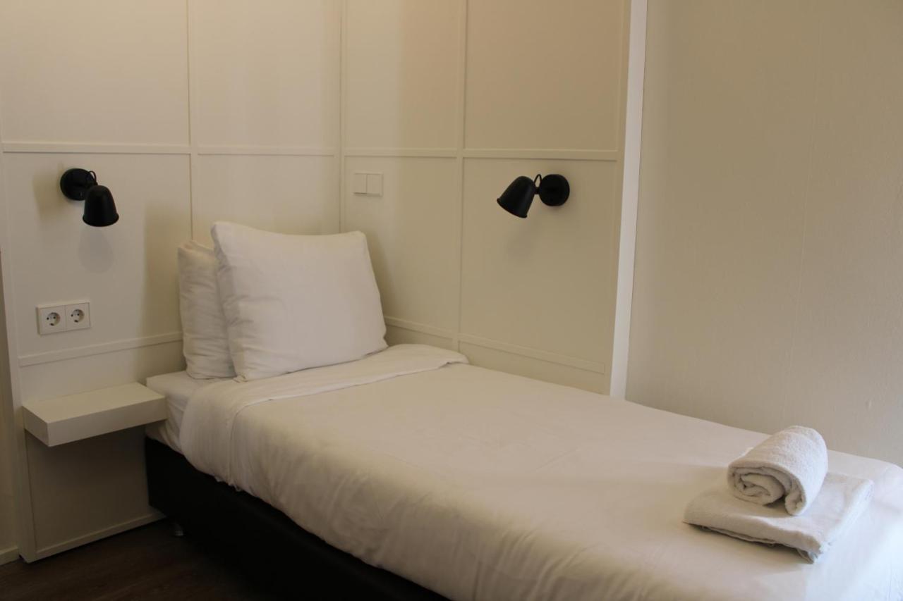 Hotel Raecks Haarlem Bagian luar foto